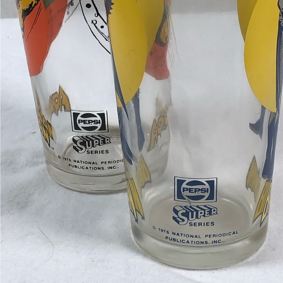 VINTAGE 1976 PEPSI SUPER SERIES BATMAN AND AQUAMAN D.C. COMICS DRINKING GLASS - Picture 2 of 2